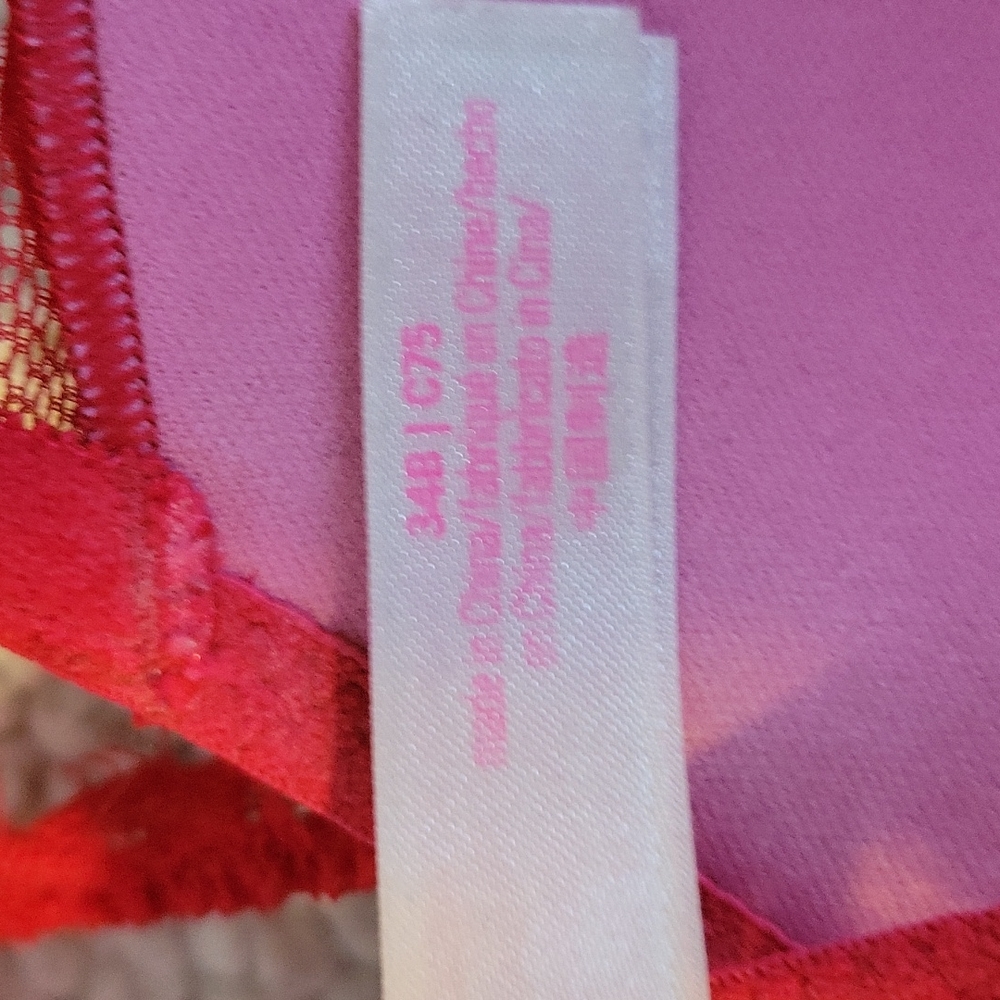 Victoria's Secret PINK Date Racerback Red Bra Size 34B - Picture 6 of 9